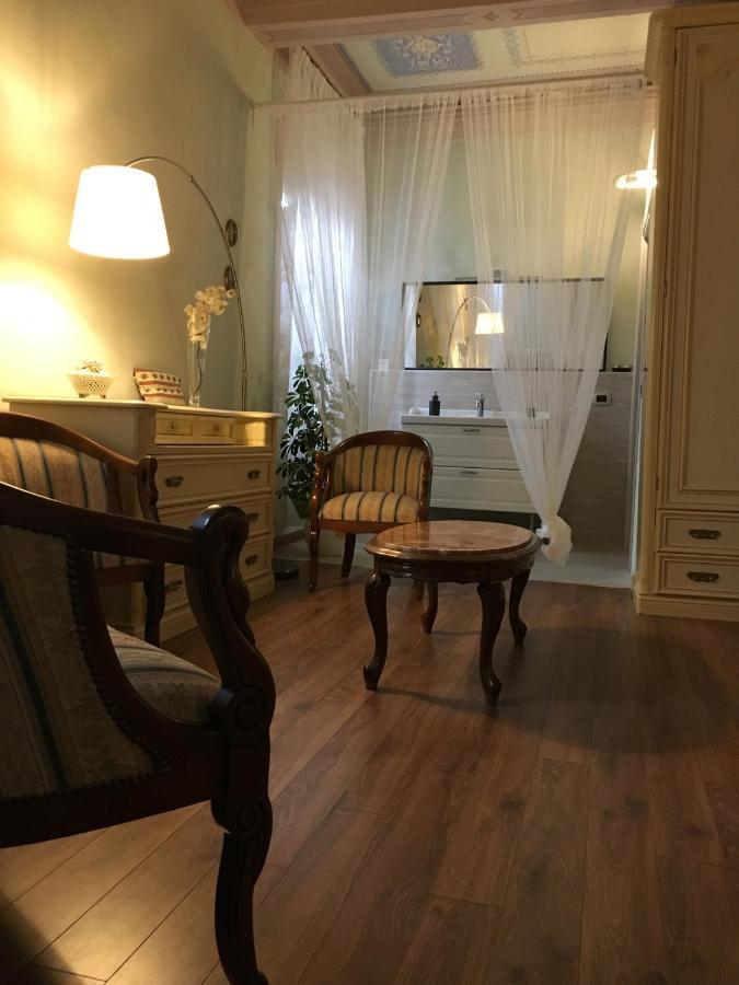 Portale Dei Soli - Room & Breakfast Rolo Экстерьер фото